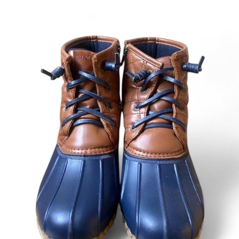 Nautica Women's Brown and Navy Boots